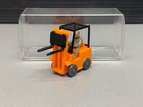 Gabelstapler mit figur - ,